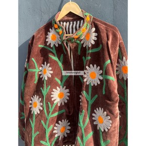 Veste en velours brodée de nouvelle conception, faite à la main, courte, unisexe, avec doublure en coton, style bohème chic - Product Image 4