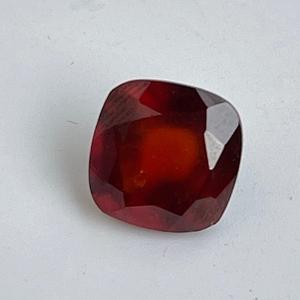 Lote al por mayor de gemas sueltas calibradas facetadas de granate rojo natural de 4x4 mm con corte cuadrado tipo cojín para fabricación de joyas - Product Image 3