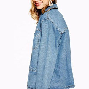 Veste en jean classique pour femme de qualité supérieure, bleu délavé, avec boutons sur le devant et poches avant, manteau en jean léger pour l'hiver - Product Image 6