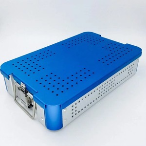 Boîte de stérilisation et de désinfection manuelle en aluminium argenté de qualité allemande par Mahfooz Instruments, conteneur stérilisé CE ISO - Product Image 2