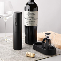 Coffret Cadeau Ouvre-Bouteille Électrique Rechargeable avec Verseur de Vin, Aérateur, Bouchon à Vide, Base de Rangement et Coupe-Capsule