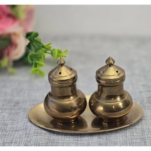 Juego de saleros y pimenteros de latón con tapa y bandeja, duraderos, a prueba de fugas, aptos para alimentos, lavables en lavavajillas, utensilios para hierbas y especias - Product Image 2