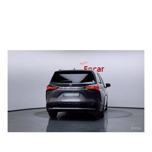 Toyota Sienna 2.5 Hybride AWD 2023 avec sièges en cuir, caméra de recul, 49 398 km, conduite à gauche - Product Image 4