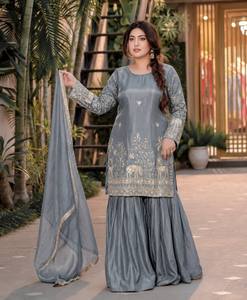Ensemble Salwar Kameez 3 pièces gris en pure soie Fendi gaufrée pour femme avec Sharara et Dupatta, coupe régulière, séchage rapide, idéal pour les fêtes et mariages - Product Image 2