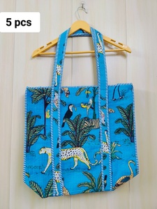 Magnifique sac fourre-tout réversible haut de gamme, imprimé Ikat indien populaire, en coton et velours matelassé, sac de marché hippie - Product Image 1