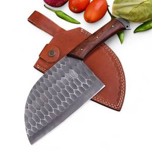Cuchillo de carnicero serbio UA Supplies de 7 pulgadas, forjado a mano, de acero al carbono de espiga completa, ambidiestro, con mango de palisandro natural. - Product Image 1