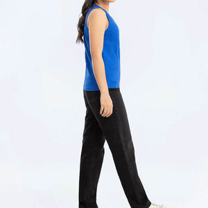 Camiseta sin mangas azul lisa para mujer, de algodón tejido, personalizada, informal, transpirable, ecológica, de secado rápido, con logotipo frontal en tela dobby - Product Image 3