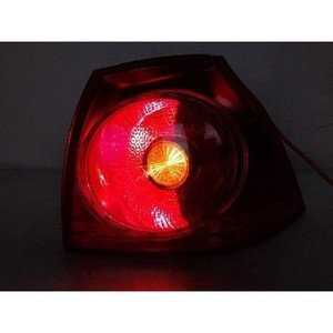 ไฟท้ายมือสองสำหรับรถ Golf IV/V สภาพดีเยี่ยม รุ่น OE 1K6945096N - Product Image 1