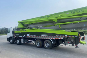 Bomba de Concreto Montada en Camión de 3 Ejes, Bien Mantenida, con Alcance Horizontal de 48 m y Gran Adaptabilidad al Sitio para Obras Confinadas - Product Image 4