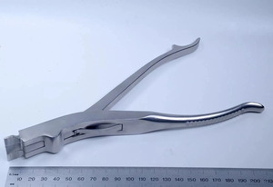 Épandeur chirurgical en acier inoxydable de 8¾ po, qualité supérieure A+ par Enved Enterprises - Product Image 2