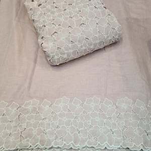 Tissu en lin brodé fantaisie, large et long, avec découpes et perles, idéal pour kaftan ou robe, disponible à bon prix – Meilleures ventes - Product Image 4