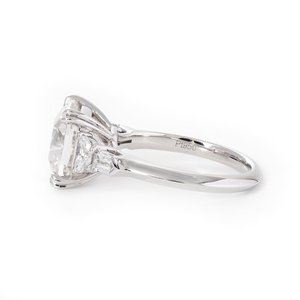 Bague de fiançailles de luxe en or blanc 14 carats avec diamant de laboratoire taille coussin 3 carats, bague anniversaire cinq pierres pour femme, bijoux - Product Image 4