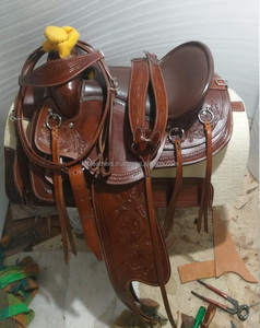 Montar a caballo ligero americano hecho a mano Pleasure Trail Riding Saddle hecho con cuero genuino disponible con Tack Set - Product Image 6