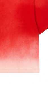 Camiseta con efecto acid wash y desgaste vintage, tela suave y transpirable, corte moderno y urbano, perfecta para uso casual y estilo cómodo para el día a día. - Product Image 4