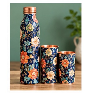 Juego de Botellas de Agua Decorativas de Cobre con Diseño Floral, Portátiles para Viaje - Product Image 4