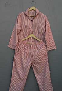 Conjuntos de pijama de Venta caliente cintura elástica estampado a rayas ropa de casa elegante vestido de noche estampado colorido conjuntos de pijama acogedor de moda - Product Image 6