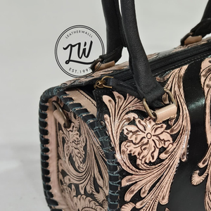 Sac à main pour femme en cuir véritable noir, fait main, dernier cri, design floral, tendance, avec détails sculptés à la main. - Product Image 4
