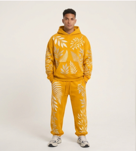Conjunto de Sudadera con Capucha y Pantalones Deportivos Amarillos para Hombre, Chándal Informal con Estampado de Hojas, Conjunto de Dos Piezas - Product Image 1