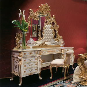 Juego de Dormitorio de Lujo Europeo en Madera de Caoba Maciza Dorada, Tamaño King, con Mesitas de Noche y Tocador, para Uso en Villas y Hoteles, Personalizable - Product Image 5