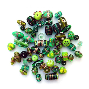 Mezcla de Cuentas de Vidrio Verde al por Mayor, Orificio Pequeño, Calidad Premium para la Fabricación de Joyería, Directo de Fábrica India, Mejor Precio de Suministro - Product Image 1