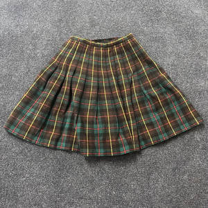 Mini-jupe écossaise vintage en laine faite à la main, plissée, à carreaux verts, avec boucle, style écolière, 2026 - Product Image 2