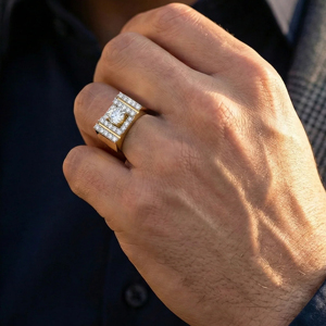 Anillo de Cóctel de Oro Amarillo de Lujo para Mujer con Diamante de Corte Brillante Redondo, Diseño Geométrico, Estilo de Compromiso - Product Image 4