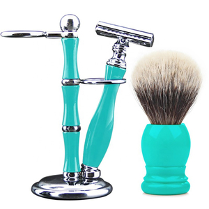 Brocha de Afeitar Shave Edge Silvertip de Pelo de Zorro Puro con Mango de Madera y Detalles Cromados para Set de Aseo Masculino - Product Image 2