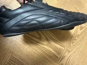 Chaussures de sport personnalisées en caoutchouc pour arts martiaux Taekwondo et Kung Fu avec couleur personnalisable, chaussures d'arts martiaux Taekwondo et Karaté - Product Image 3