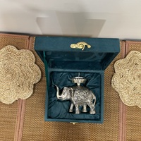 Artisanat en métal, éléphant plaqué argent sur support chauffe-plat, avec emballage coffret cadeau