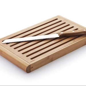 Bandeja para Cortar Pan de Bambú Ecológica - Product Image 1