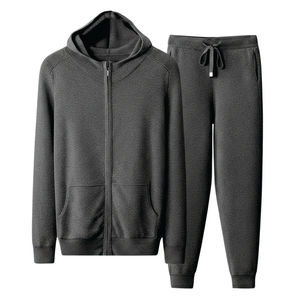 Ensemble de survêtement pour homme - Sweat à capuche et pantalon de jogging en tissu technique |   Vêtements de sport pour la course nocturne - Product Image 2