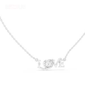 Colgante de diamante cultivado en laboratorio con letras 'LOVE' radiantes, con cadena y dije romántico de alfabeto en oro amarillo macizo, de alta joyería. - Product Image 4