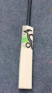 English Willow Cricket Bat Short Handle Lightweight Match Bat - Product Image 2