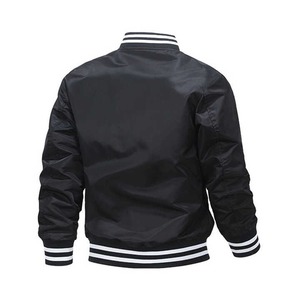 Blouson universitaire homme 2026 bleu marine avec manches en daim beige, boutonnage frontal, style décontracté, pour l'automne - Product Image 6