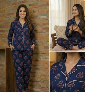 ชุดนอนผ้าฝ้ายพิมพ์ลายด้วยมือแบบดั้งเดิมสำหรับผู้หญิง เสื้อผ้าสำหรับกลางคืนงานฝีมือส่งออกจากอินเดีย - Product Image 3