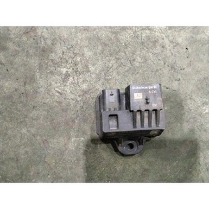 ECU และโมดูลคอมพิวเตอร์มือสองสำหรับรถยนต์ซีรีส์ 3 รุ่น 8570087 - Product Image 1