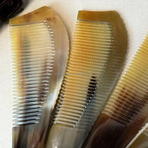 Peigne en corne de couleur naturelle Ox pour tous types de cheveux d'agate indienne - Product Image 5