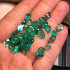 Piedras Preciosas de Esmeralda Natural Facetadas, Corte Esmeralda, Color Verde, Venta al Por Mayor para la Fabricación de Joyería - Product Image 1