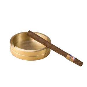 Cenicero de Metal de Diseño Popular, Forma Redonda, Color Dorado, Cenicero de Mesa para Cigarrillos y Cigarros, del Fabricante en India - Product Image 1