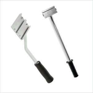 Marteau à tatouer en acier galvanisé à 3 rangées, taille de caractères 20 mm, instruments vétérinaires aux propriétés similaires aux pinces à tatouer - Product Image 2