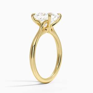 Bague de fiançailles solitaire en moissanite taille princesse 2 carats, design à queue sculptée fendue - Product Image 2
