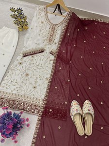 ชุดสาหรี่กะมีซปักลายฉลุหนักสไตล์โมเดิร์นสำหรับงานอีด  ผ้าจอร์เจตต์  ประกอบด้วยเสื้อท่อนบน กางเกงพลัซโซ และผ้าคลุมไหล่  แฟชั่นจาก FATEMA - Product Image 4