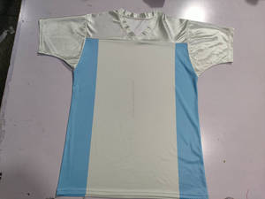 Camiseta de Fútbol Americano Unisex Gris con Cuello en V, Manga Corta, Malla Transpirable, Impresión Sublimada, 100% Poliéster, Todas las Temporadas, Talla Adulto - Product Image 3