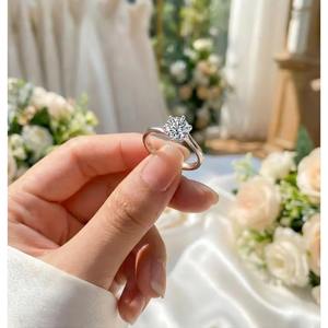 Anillo de Diamantes Redondos de Moissanita de Moda, Joyería de Lujo para Bodas para Mujer, Disponible a Precio de Fábrica - Product Image 1