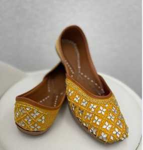Fashionable Pakistani Ladies Khussa Pumps Handmade Traditional Embroidered Flats Ethnic Wedding Footwear Wholesale - Product Image 2