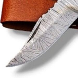 Cuchillos Plegables de Caza con Hoja de Acero con Patrón Damasco, Mango de Madera Hecho a Mano, Empuñadura Decorativa de Metal y Funda de Cuero para Camping - Product Image 2
