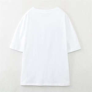 เสื้อยืดผู้หญิงสั่งทำพิเศษ ผู้ผลิต OEM ผ้าฝ้ายระบายอากาศ พิมพ์ลาย ปักลาย ทรงโอเวอร์ไซส์ ทรงบ็อกซี่ สำหรับคอลเลคชั่นแฟชั่น ขายส่ง - Product Image 2