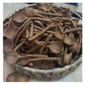 Colección de Cucharas de Madera Vietnamitas para Servir, para el Hogar, Restaurantes, Cocinas, Suministros de Catering, Tiendas de Regalos y Minoristas de Artesanías - Product Image 1