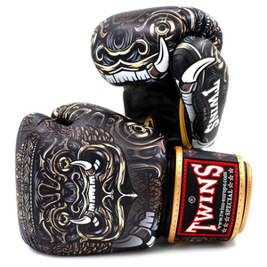 ถุงมือฝึกซ้อมมวย Vernexa Boxing Manufacturer Twins รุ่น Target พร้อมสายรัดข้อมือปรับได้ หนังแท้ สีดำทอง รับผลิตแบบ OEM - Product Image 5