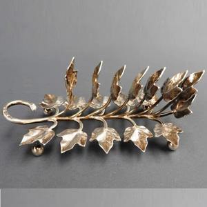 ที่วางขนมปังสแตนเลสทันสมัย ดีไซน์อเนกประสงค์ ป้องกันการสะสมของน้ำหยด ช่วยให้แผ่นขนมปังแยกออกจากกันอย่างเรียบร้อย ทนทาน - Product Image 3